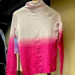 Ivivva NWT fastest pullover long sleeve  14